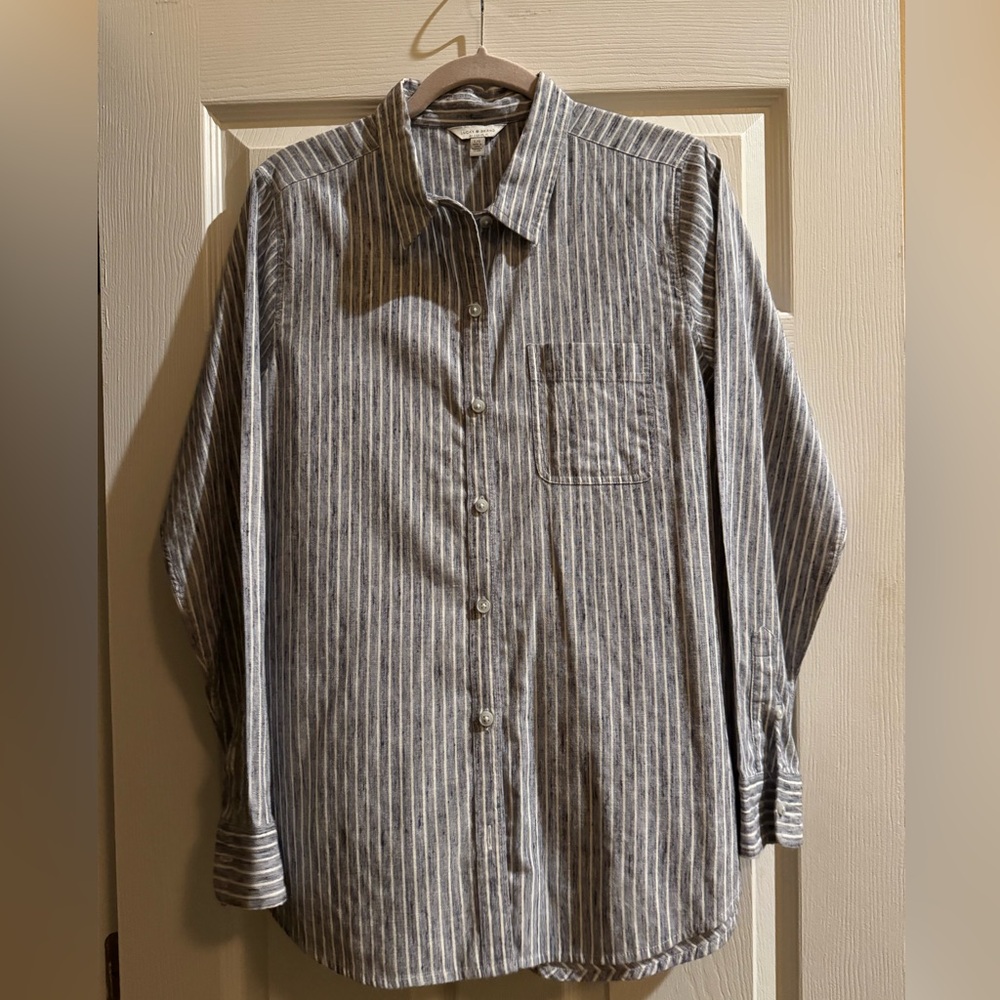 Lucky Brand Ladies Grey & White Shirt Button Front. Back Button Detail. Size L